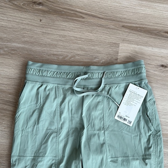 Lululemon Dance Studio Mid-Rise Cropped Pant woman’s 2 4 10 Color palm Court - Picture 5 of 7